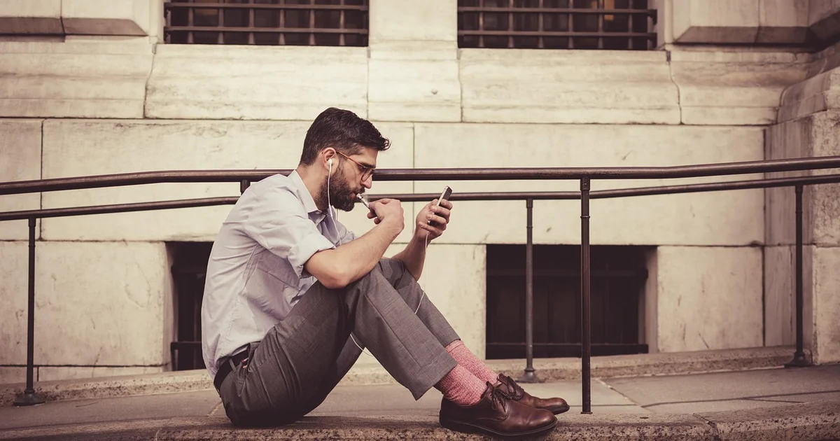 satellite smartphone market