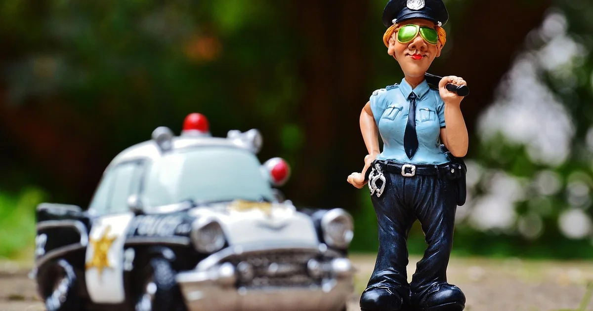 apple hiring police