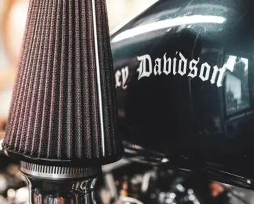 Save Over $300: Best Jackery Explorer 2000 v2 Power Station Deal