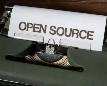 7 Ways Web Intelligence is Powering the Next AI Wave