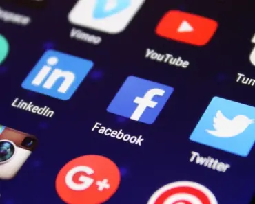 7 Ways Social Media Scams Cost Consumers $2.1B in 2025