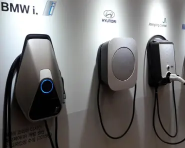 7 Reasons Why ABB’s Fast Charger Kills Peak Power Hype