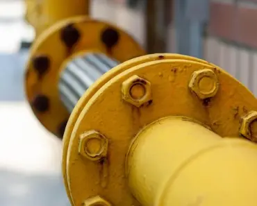 5 IPC Lessons: Unix Sockets vs Pipes for Tauri Daemons