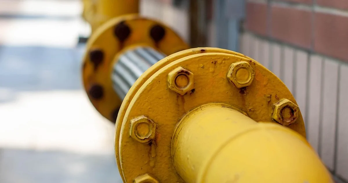 unix sockets vs pipes