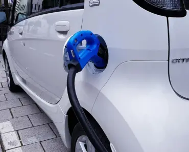 Decade Energy Raises €22M to Build Zero-Capex Power Infrastructure