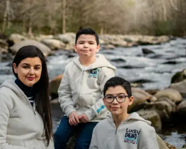 “Leaker Spills iPhone 18 Pro’s Top Secret Camera Upgrade: 5 Game-Changing Features…