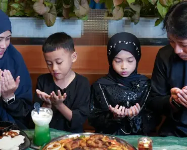 “FAA Orders Investigation into Blue Origin’s New Glenn Reusability Disaster: 7 Key…