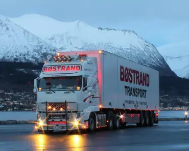 A 1,380 hp Volvo XC hybrid? New Zeekr 8X makes it feel inevitable