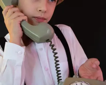 8 retro phones that look like they’re from an alternate universe