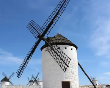 7 Real-Time Gift Nifty Tracker Features to Build Using Yahoo Finance API