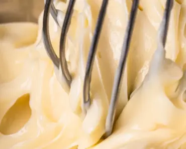 How the Mixture of Experts Architecture Works in AI Models