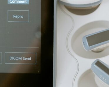 Enroll in an Online Ultrasound Tech School: Guide for Sonographers