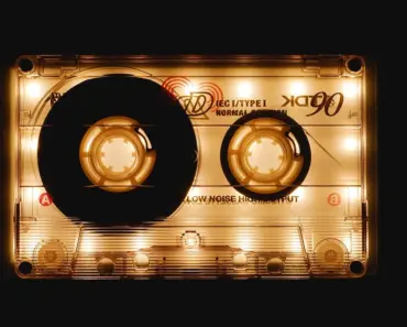7 Very Good Reasons I Still Watch VHS Tapes in 2026