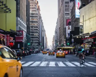 Joby Flies Electric Air Taxi From JFK to NYC in 7 Minutes