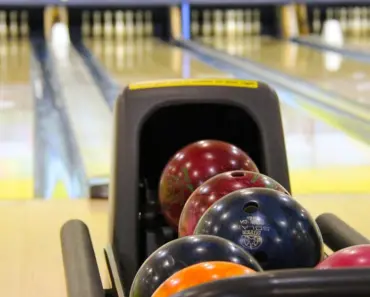 5 Things Serious Bowlers Need to Know About Bowling Lane Oil 5 Things Serious Bowlers Need to Know About Bowling Lane Oil