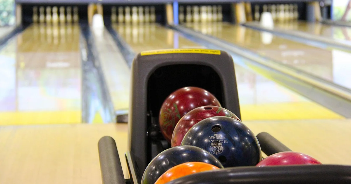 bowling lane oil