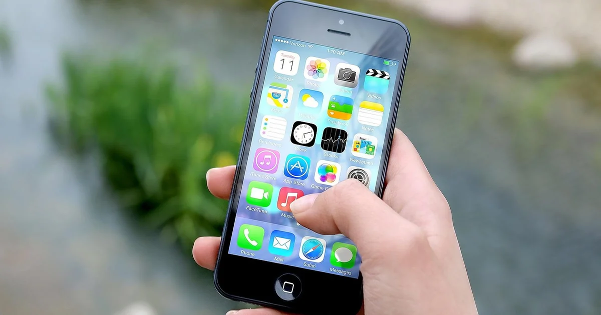 ios 26 phone app