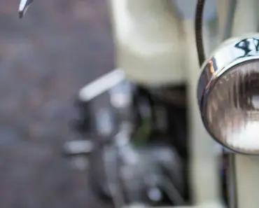 3 Moto-Style E-Bike Deals: Juiced Scrambler, Lectric & More