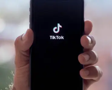 Dear TikTokers With Poor Decision-Making Skills: Avoid This