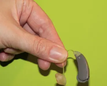 5 Brain-Linked Hearing Aids Could Tune Focus