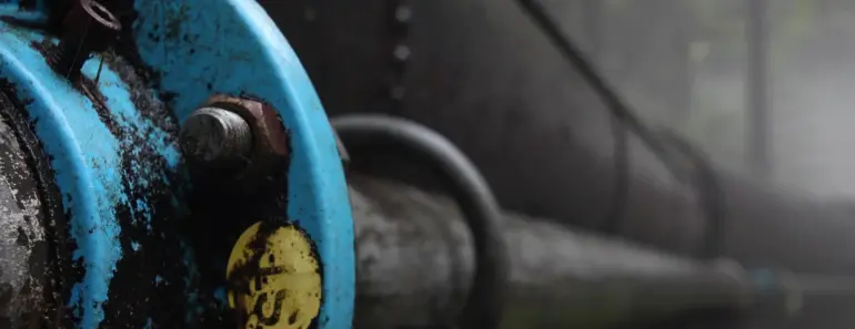 Ways LinkedIn Consolidates Hiring Data Pipelines