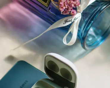 Free Gift Card Deal: Save $30 on Samsung Galaxy Buds 4 Pro