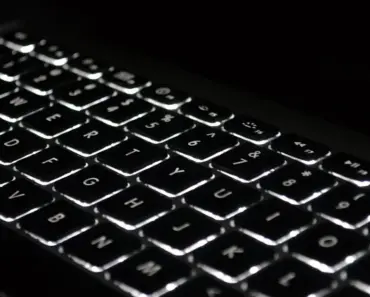 Tested: 5 Ways Lenovo Yoga Pro 7i Gen 11 Beats MacBook