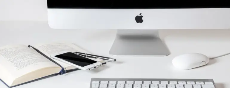 Best Expert-Rated Phones From Apple and Samsung