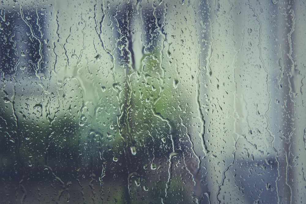 Airpods max condensation lawsuit - real-life example