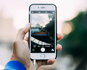 Apple Targets WWDC 2027 for Smart Glasses Camera Question Apple Targets WWDC 2027 for Smart Glasses Camera Question