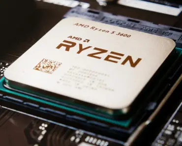 Intel’s $1.5 Billion Memory Gamble: Why Lunar Lake Slashed Laptop Power by 40% but Killed Margins and Soldered You to 32GB Forever