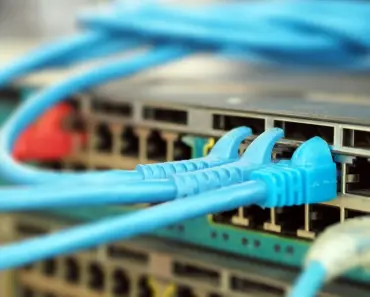 Zero-Copy Networking on Linux: The Complete Guide to io_uring, splice(), and AF_XDP at 100GbE