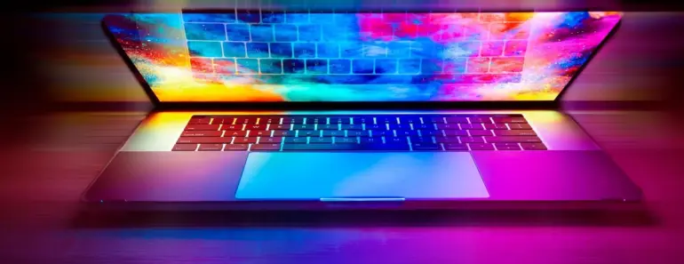 QD-OLED vs. WOLED in 2026 Monitors: Subpixel Layout Color Fringing, Polarizer-Free Glare, and ABL Realities