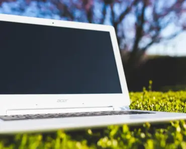 5 Gadgets You Can Plug Into Your TV’s HDMI 2.0 Port for a Life-Changing Viewing Experience