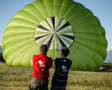 When a Hot Air Balloon Lands in Your California Backyard: 5 Reasons It’s a Very Rare…