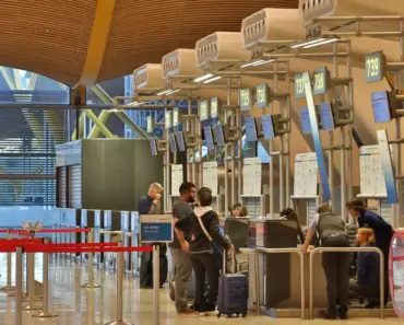 Americans Scramble to Get a Piece of the $166 Billion Pie as Tariff Refund Portal Opens