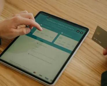 Buying A Used iPad? Here Are 3 Pros & 2 Cons