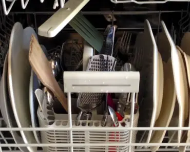 Customers Warn: Don’t Buy From This Pricey Dishwasher Brand