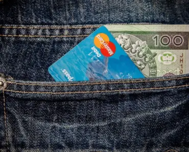 This Tiny Supercomputer Fits ‘Doctorate-Level’ AI Into Your Pocket