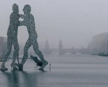 NASA’s Curiosity Rover Uncovers 7 Mysterious Molecules That Could Hold Secrets of Mars’…